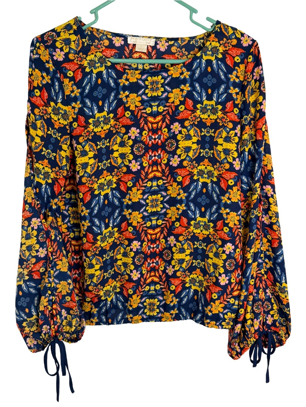 3/$20 Finn & Grace Floral Long Sleeve Women's Blouse with Tie Cuffs Size Small
